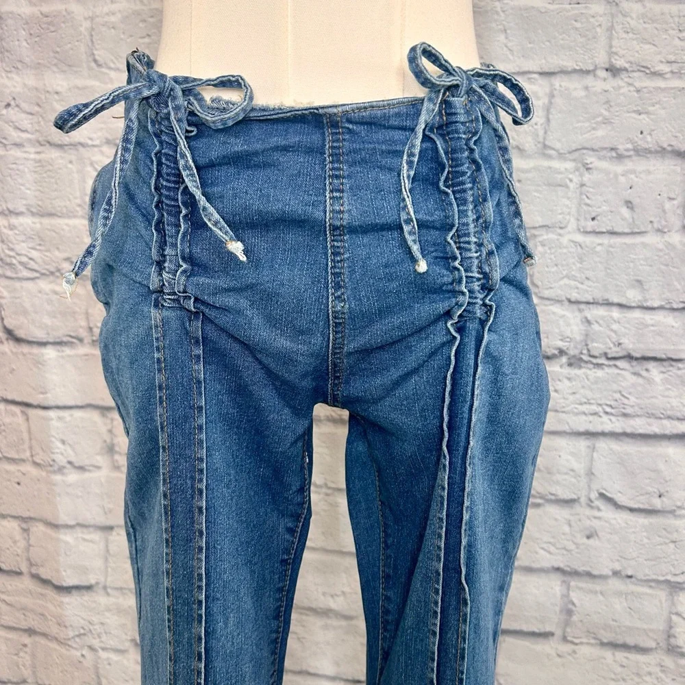 SOLD Wide Leg Flared Bell Bottom Denim Jeans Pants w Bows Low Rise Boho Preppy - Picture 3 of 9